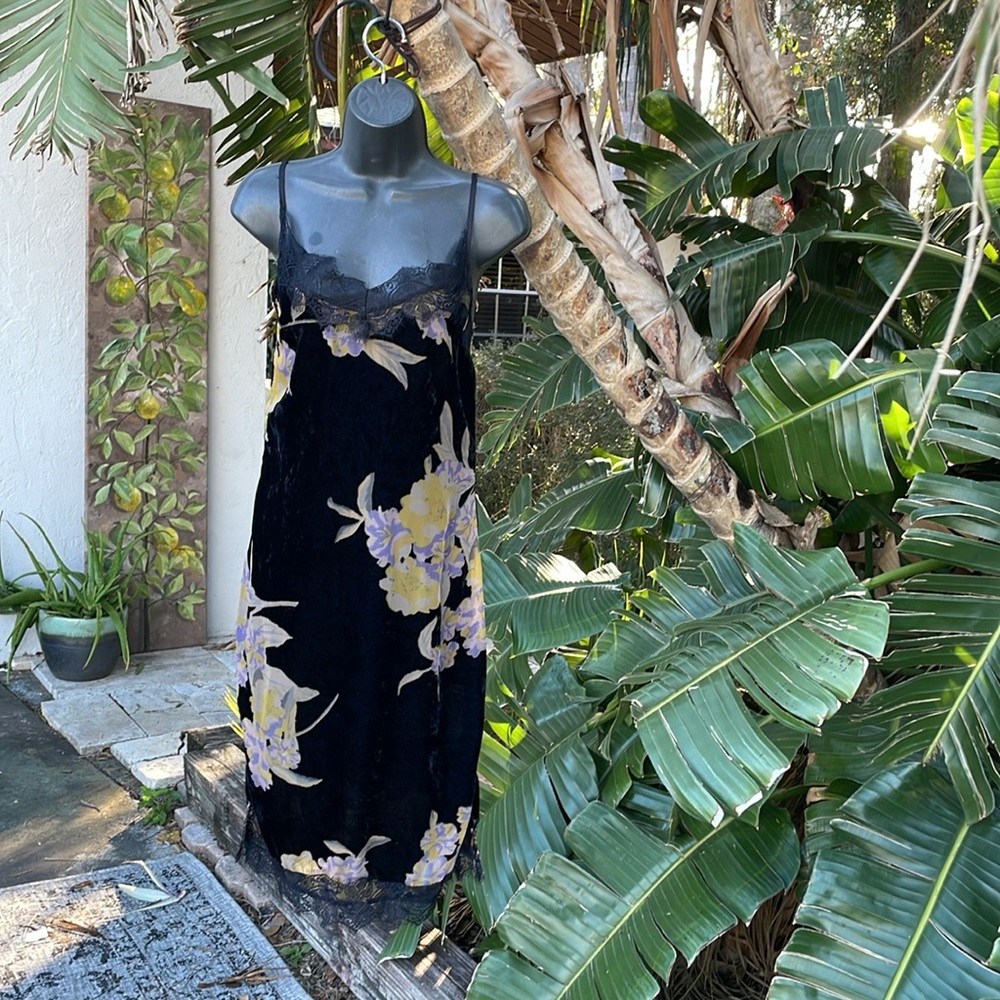 lace trim  burnout, velvet slip dress